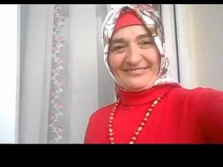 Turkish granny regarding hijab